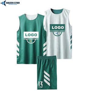 Conjunto de Uniforme de Baloncesto Personalizado para Hombre y Jóvenes, Uniforme de Baloncesto de Equipo por Sublimación OEM al por Mayor - Product Image 3