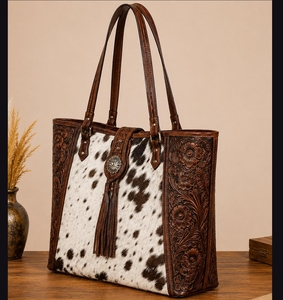 Hot selling Latest Cowhide Leather Hand Tooling Carving Handbag Tote Bag Light Brown Pattern Hide Tote with Leather Tooled Bag - Product Image 4
