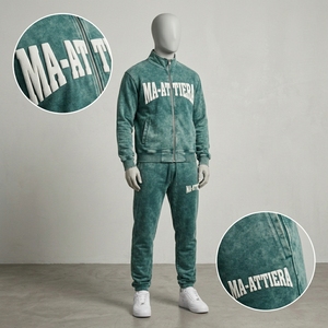 Conjunto Deportivo para Hombre en Verde Azulado con Efecto Desgastado, Chaqueta Bordada con Cierre y Pantalones Jogger, Ropa Deportiva, Casual y Urbana - Product Image 2