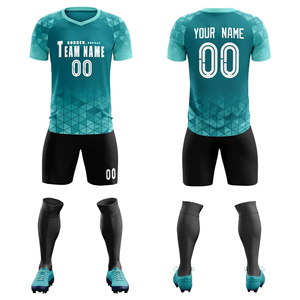 Tenue de football personnalisée pour hommes, en polyester léger, kit de football OEM, vêtements d'équipe respirants, maillot de football imprimé pour l'entraînement et les matchs - Product Image 2