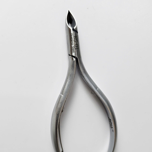 Juego de Herramientas Profesionales de Acero Inoxidable para Manicura, Cortaúñas, Pinza para Cutículas, para Uñas de Manos y Pies, Afilado y Duradero - Product Image 1