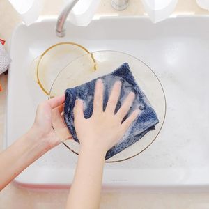 Set di 8 Strofinacci da Cucina Blu Navy Ultra Morbidi in 100% Cotone a Nido d'Ape, Asciugatura Rapida, 30x30 cm - Product Image 4