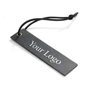 Etiqueta colgante de cuero PU para bolsos y vaqueros con logotipo personalizado del fabricante - Product Image 1