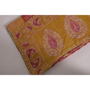 ผ้าห่มกันธาทำมือ ลายดอกไม้สไตล์วินเทจ ผ้าฝ้ายโบโฮอินเดีย ผ้าคลุมเตียงแบบสองด้าน ของขวัญตกแต่งบ้าน - Product Image 4