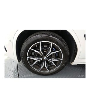 BMW X4 XDrive20i M Sport 2023 con Caja de Cambios Automática, Volante a la Izquierda, Cámara Trasera, 33,354 km - Product Image 5