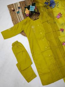 Conjunto de Kurti y Dupatta de Seda Romana para Mujer, Moderno, con Trabajo a Mano, Tela Chanderi Estampada, Vestido Étnico Completo para Ocasiones Especiales - Product Image 6