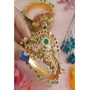 ชุดกำไลข้อมือสองชิ้น ดีไซน์หรูหรา ประดับเพชรโมอิสซาไนต์คุณภาพพรีเมียม ชุบทอง ดีไซน์โบราณเคลือบด้าน สวยสะกดตา ทันสมัย - Product Image 2