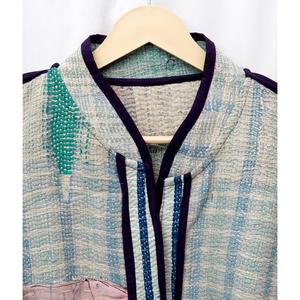 เสื้อแจ็คเก็ตผ้าฝ้ายคันธาพรีเมียมทำมือ 100% เสื้อโค้ทควิลท์เย็บมือสไตล์วินเทจ คันธา เสื้อคลุมผู้หญิงน้ำหนักเบา อุ่นสบาย - Product Image 6