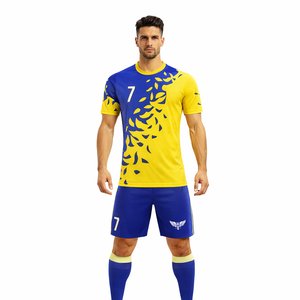 Conjunto de Uniforme de Fútbol Personalizado por Sublimación, Camiseta y Pantalones Cortos de Secado Rápido, Color Amarillo - Product Image 4
