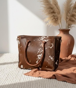 Sac fourre-tout en cuir pour la vente en gros, qualité boutique, style vintage, couleur unie, fermeture éclair, broderie, grande capacité - Product Image 6