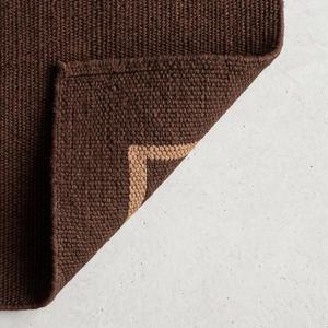 Alfombra Kilim Moderna Tejida a Mano de Lana, Antideslizante, Pelo Medio, Marrón Oscuro con Borde Color Bronceado Cálido, Base de Lona de Algodón, Elegante para el Hogar - Product Image 6