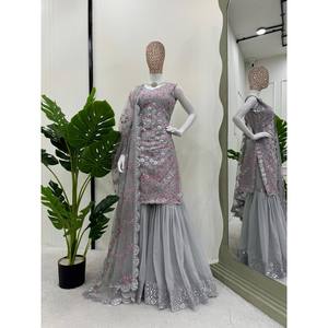 Conjunto de ropa de fiesta para mujer con aspecto elegante de trabajo de hilo y secuencia - Product Image 4