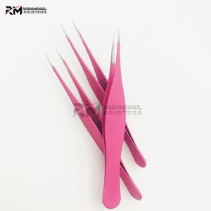 Pinza para cejas RMI, producto recién llegado, con punta plateada y recubrimiento en polvo rosa, nuevo diseño, puntiaguda. - Product Image 4