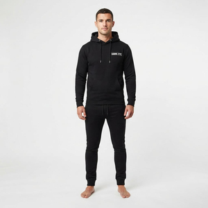 Chándal negro con capucha para hombre, corte regular, color sólido, ropa informal con logo frontal, chándal de dos piezas de algodón - Product Image 1