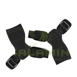 Protector de Palma acolchado de cuero con logotipo personalizado almohadillas cómodas de agarre para entrenamiento de gimnasio para hombres y mujeres con diseño de agarre de Palma bolsas de energía - Product Image 1