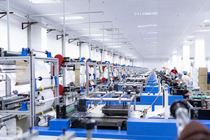 Bolsa de Basura con Cordón, Bolsa de Basura Resistente de 13 Galones, Bolsas de Basura de Plástico, Bolsas de Polietileno Negras - Product Image 4