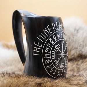Tasse à bière en céramique The Nine Realms Viking avec poignée, design vintage, verre à boire en grès, cadeau de fête - Product Image 5