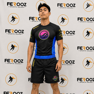 Camiseta Deportiva de Manga Corta para Hombre, Personalizada, Negra y Azul Rey, con Estampado por Sublimación, de Secado Rápido, para Entrenamiento Profesional y Sparring - Product Image 1