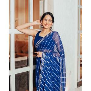 Magnifique sari en mousseline de soie bleu Leheriya, design de créateur, pour fêtes et mariages, haute qualité, taille unique, vente en gros - Product Image 4