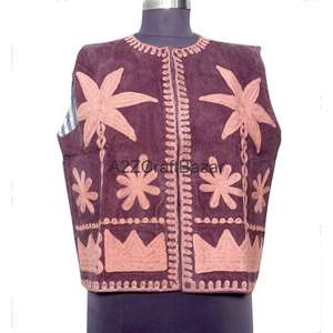 เสื้อแจ็คเก็ตบอมเบอร์ผ้าฝ้ายทอลายดอกไม้สำหรับผู้หญิง แบรนด์ A2ZCraftBazar ติดกระดุมแบบปกปิด ผลิตด้วยมือ เหมาะสำหรับฤดูใบไม้ผลิ/ฤดูใบไม้ร่วง ผ้าฝ้าย 100% - Product Image 5