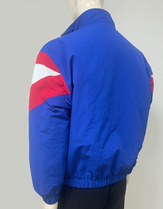 Chaqueta Bomber de Invierno para Hombre, Personalizada con Logotipo en Relieve, Acolchada de Algodón, con Bloques de Color, Cierre Completo y Capucha - Product Image 4