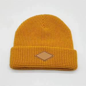 Gorros de punto holgados con logo personalizado al por mayor, gorros de esquí cálidos con diseño jacquard, gorros jacquard al por mayor - Product Image 1