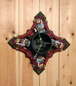 Vintage Cast Iron Christmas Tree Stand – Mid Century Holiday Decor with Bears and Holly <b>Leaves</b> - Product Image 3