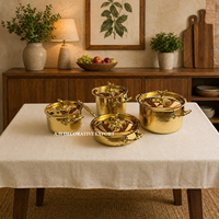 Ensemble de casseroles élégantes en laiton martelé, décoratives, avec poignées dorées et boutons de couvercle floraux, 4 pièces, ensemble de service haut de gamme