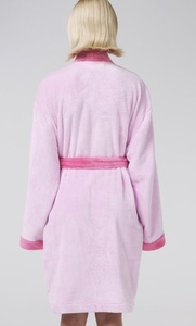 Albornoz de Felpa Coral Rosa Sólido 100% Poliéster, Cálido, Lujoso, Romántico, Suave, Transpirable y Sin Costuras para Mujer, Venta al Por Mayor - Product Image 3