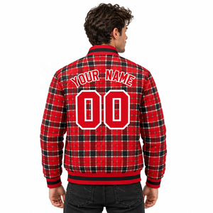 Blouson universitaire à carreaux rouges pour homme, personnalisable avec nom et numéro, impression en relief, coupe-vent en polyester/coton, col montant décontracté, coupe régulière - Product Image 4