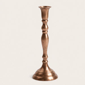 Candelabro de Latón Vintage con Acabado Antiguo, Portavelas Metálico Hecho a Mano para Bodas y Decoración Elegante del Hogar - Product Image 3
