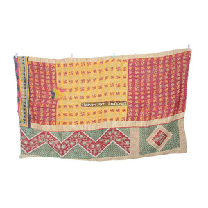 Indian Print Kantha <b>Quilt</b> Floral <b>Quilt</b> Bedspread Bedding Blanket Indian Reversible Hand Stitched Heavy <b>Throw</b> Old Sari Blanket - Product Image 1