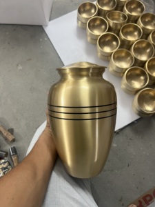 โกศทองเหลืองสามสายสำหรับใส่เถ้ากระดูกของมนุษย์โกศทองเหลืองโกศด้วยสายคาดทำด้วยมือ - Product Image 6