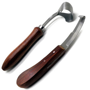 Juego de 2 Instrumentos Veterinarios Premium para Pezuñas de Caballo, Doble Filo y Tipo Navaja Suiza, 8 Pulgadas - Product Image 2