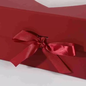 Caja de Regalo Plegable con Forma de Corazón y Lazo, Disponible en Stock, Caja para Regalos de Perfume, Flores y Frutas - Product Image 2