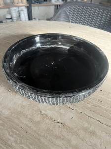 ชามผลไม้และสลัดทรงกลมขนาดใหญ่ ดีไซน์ทันสมัย เป็นมิตรกับสิ่งแวดล้อม ผลิตจากเรซิ่นคุณภาพสูง พร้อมชามเสิร์ฟทำมือคุณภาพเยี่ยม โดย UO - Product Image 4