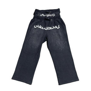 Conjunto de Sudadera con Capucha y Pantalones Deportivos Unisex de Felpa 100% Algodón de 420 g/m² con Doble Cintura y Pedrería Personalizada - Product Image 3