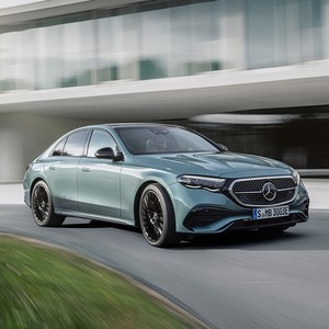 La Mejor Oferta, Mercedes Clase E Usado, Sedán de Lujo, Motor Potente, Apariencia Elegante, Manejo Suave, Listo para Exportar - Product Image 4