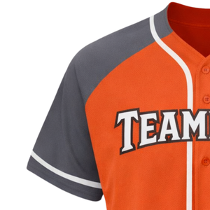 Jersey de Softbol Sublimado con Botones para Mujer, Corte Ajustado, Naranja y Gris, Uniforme Personalizado para Equipo con Número Impreso en la Espalda - Product Image 5