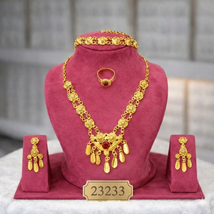 Conjunto de Joyería de Aleación de Moda Africana Inspirada en la India 2024, Collar, Pendientes y Anillo de Moda para Mujer - Product Image 1