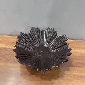 Bandeja Redonda Moderna de Aluminio Revestido, Decorativa en Negro para Sala de Estar - Product Image 2