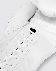 Manufacture Latest Model White Fly Boxing Gloves 100% Genuine Cowhide Leather Fly Boxing Glove Comfortable Fly Kickboxing Gloves - Product Image 5