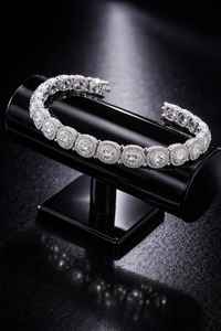 Pulsera de Oro 14K con Eslabones Cubanos Gruesos, Diamantes Incrustados, Estilo Hip Hop de Lujo, Opción de Oro 10K Disponible, Diseño Audaz - Product Image 3