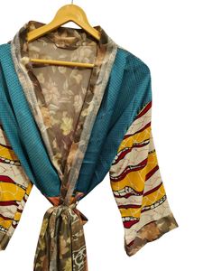 Robe longue kimono en soie Bridel, patchwork, pour couvrir le bikini, vêtement de nuit, kimono en sari indien vintage recyclé fait main - Product Image 3