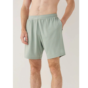 Pantalones Cortos Bermuda para Hombre, Color Verde Claro Sólido, de Secado Rápido, Cintura Media, Casuales y Deportivos, con Bolsillos, Cintura Elástica, Tejido de Punto - Product Image 1
