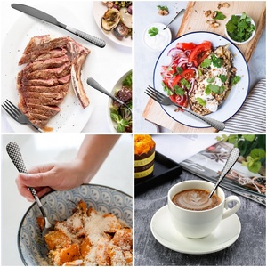 Caja de cubiertos personalizada Juego de cubiertos negros Juego de cubiertos de acero inoxidable de 4 piezas Cuchillo de cena Cucharas y tenedor para su servicio real - Product Image 5