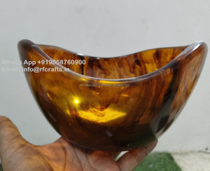 Saladier et serveur de fruits en résine de conception moderne faite à la main ensemble de matériau en résine durable pour table à manger de fête de mariage - Product Image 1