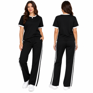 Conjunto Deportivo de Dos Piezas Negro para Mujer, Top Casual de Manga Corta y Pantalones Jogger con Franja Lateral - Product Image 1