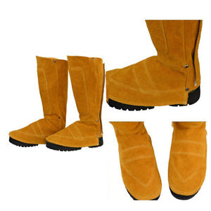 Calzado de Seguridad Industrial de Alta Calidad, Botas de Soldadura de Cuero Vacuno con Cubiertas de Zapatos Resistentes a Altas Temperaturas - Product Image 2