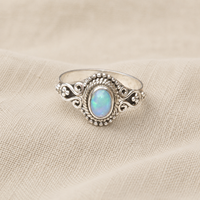 Bague en argent 925 avec opale ovale, plaquée or rose et or jaune, sertie clos, style bohème, filigrane, bijou artisanal fait main